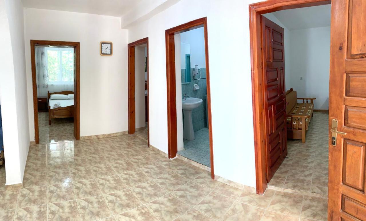 Duka Apts Sarande Exterior photo
