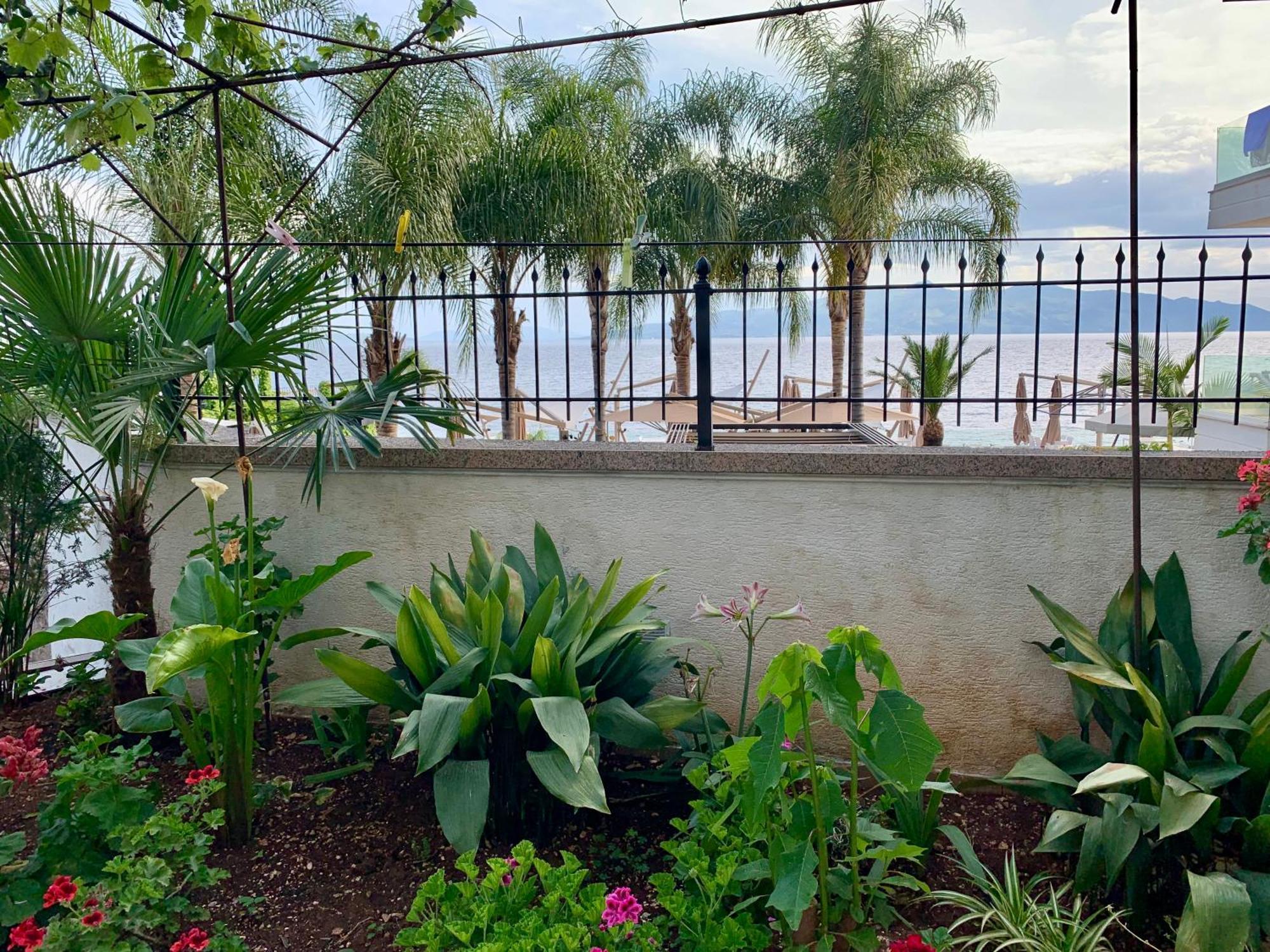 Duka Apts Sarande Exterior photo